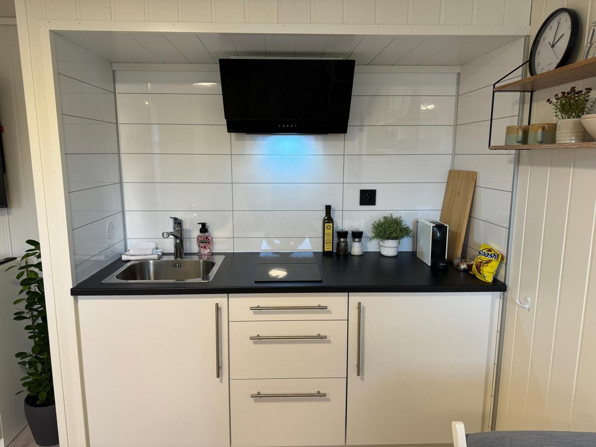 Mini Apartment In Centre Of Jorpeland Bagian luar foto